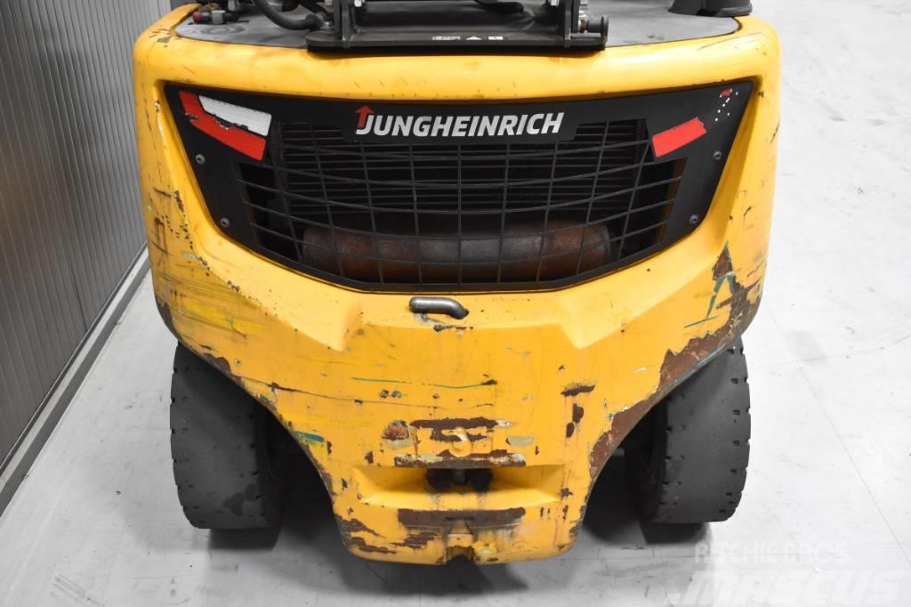 Jungheinrich TFG 425s Chariots GPL