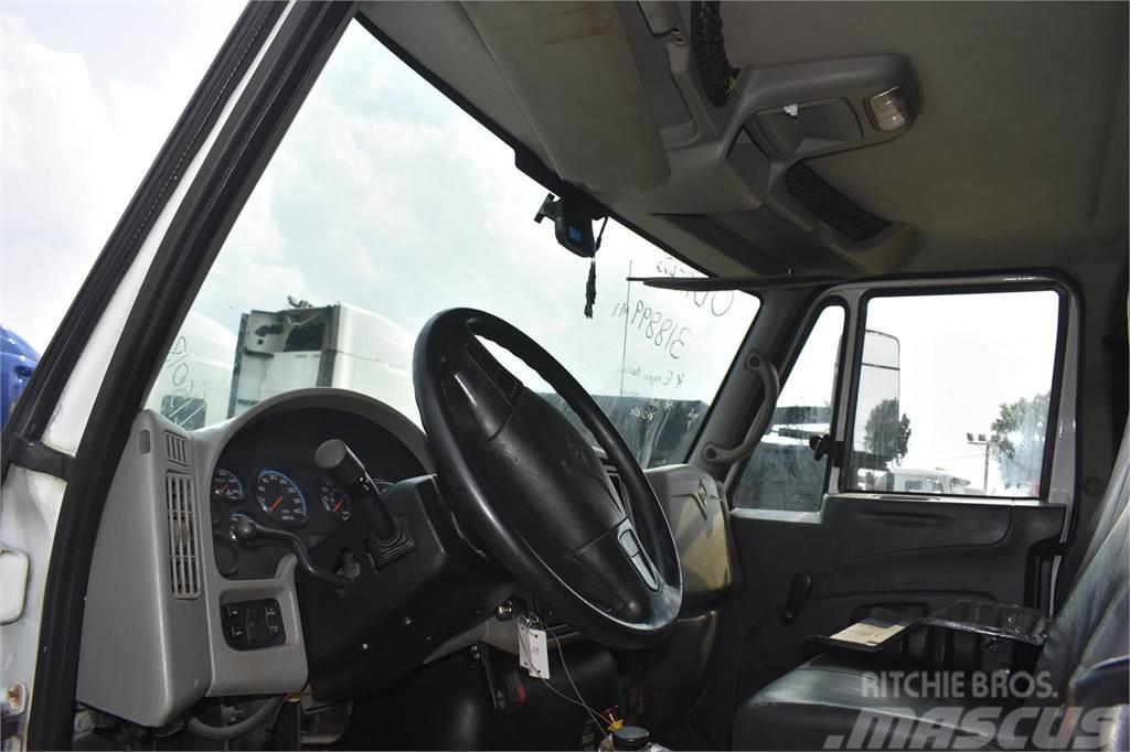 International DURASTAR 4400 Camion benne