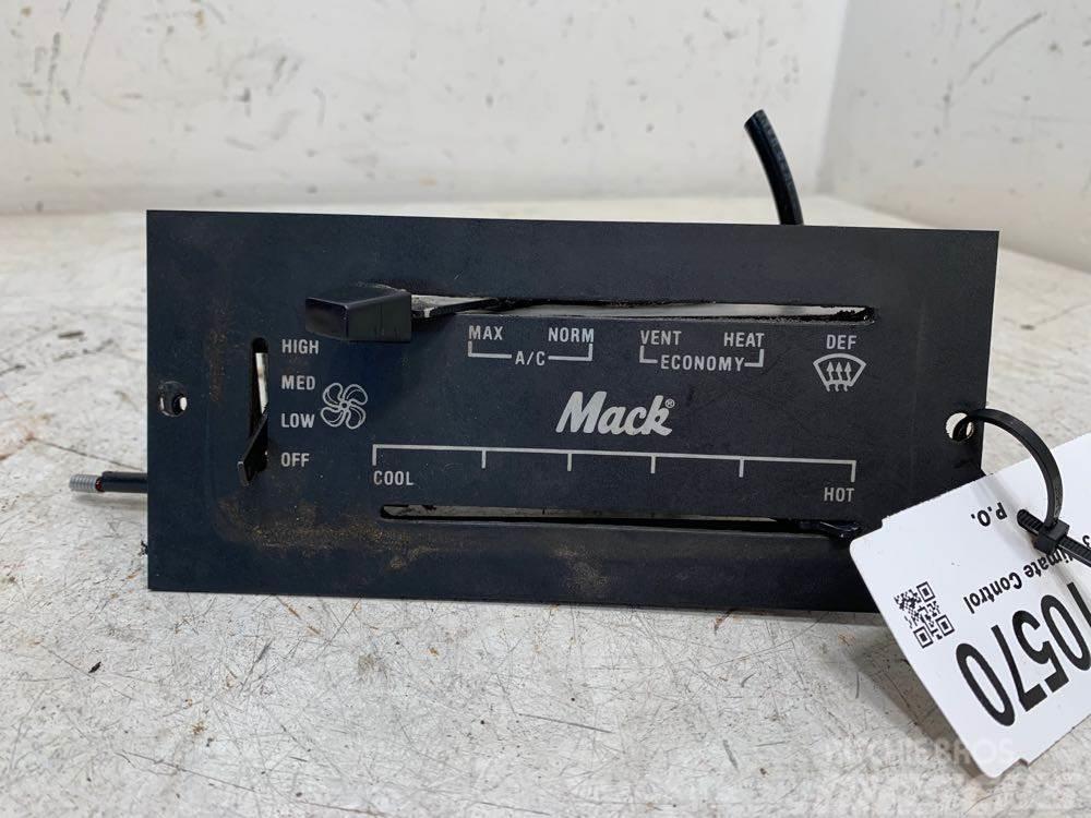 Mack CV713 Electronics