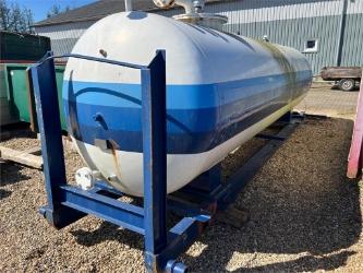 8000 ltr Ståltank