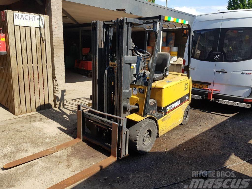 CAT EP25 K PAC Electric forklift trucks