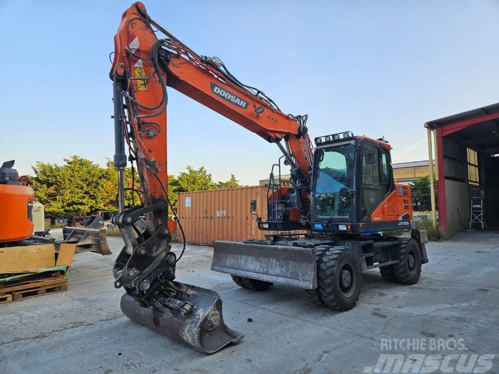 Doosan DX165W-5 Wheeled excavators