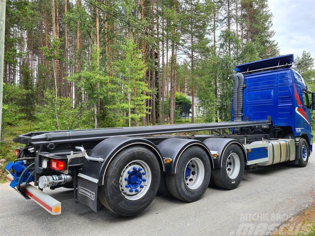 Volvo FH500 8x4 Tridem Cable lift demountable trucks