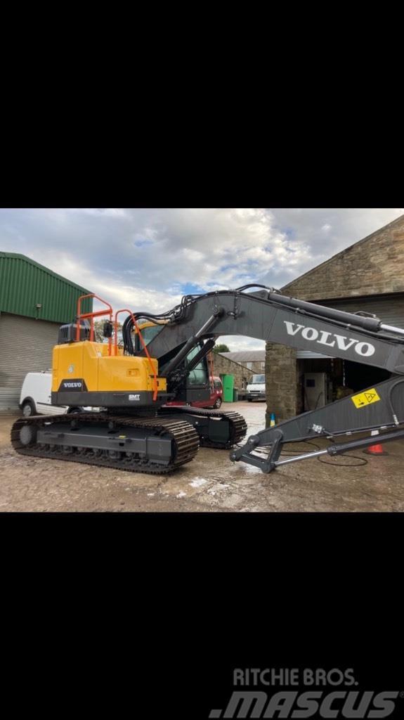 Volvo 2xVOLVO ECR235EL Crawler excavators