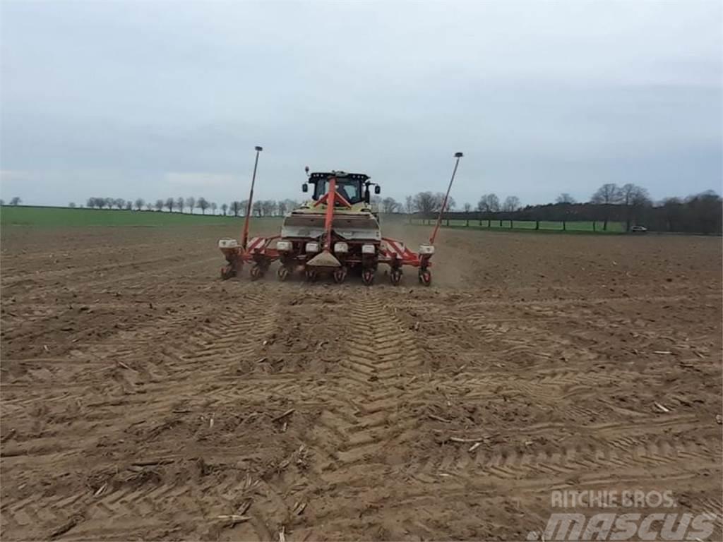 Kuhn Maxima 2RT Precision sowing machines