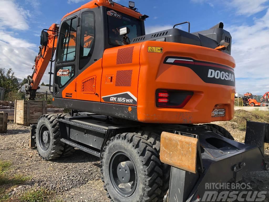 Doosan DX 165 Wheeled excavators