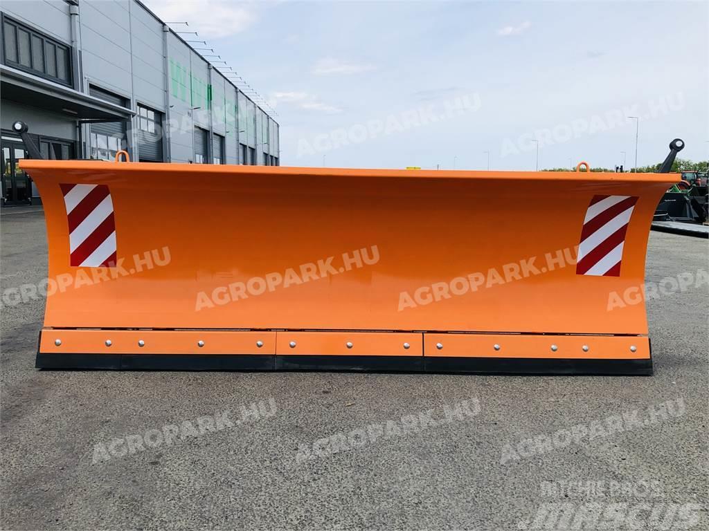  snow plough for front hydraulics 300 cm wide Other loading and digging and accessories