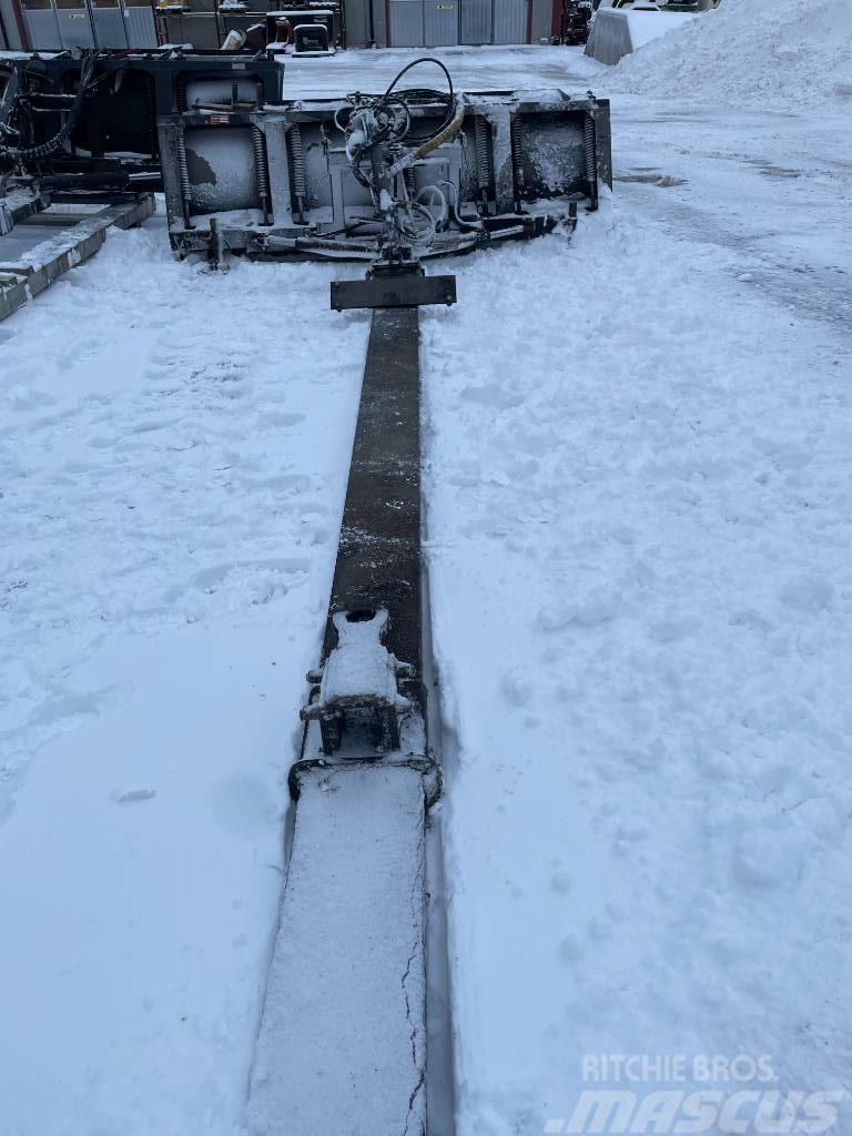 Vreten K2800 Snow blades and plows