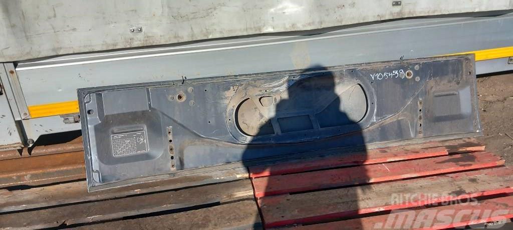 Volvo FH 12 420 8143393 front hood Cabins and interior
