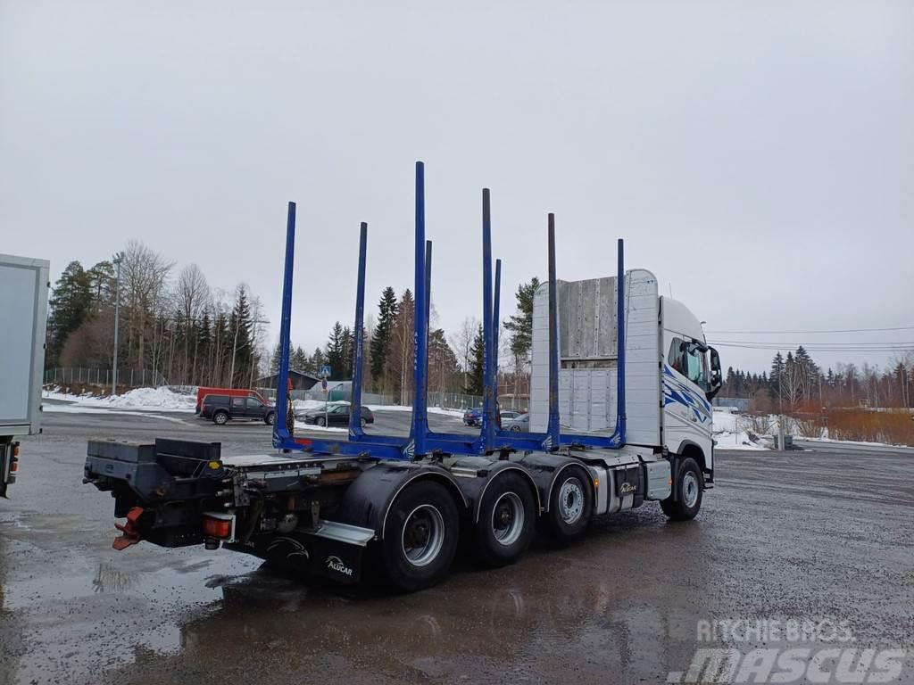 Volvo FH Timber trucks