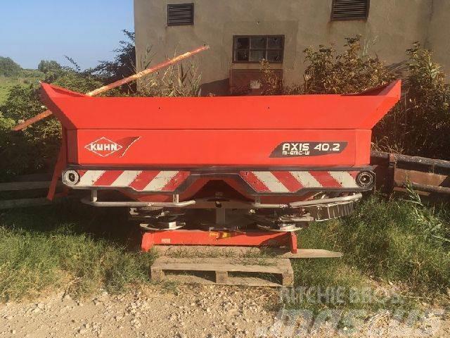 Kuhn AXIS 40 2 Mineral spreaders