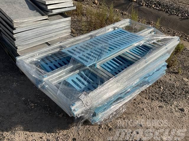  Quantity of Aluminum Trays Other
