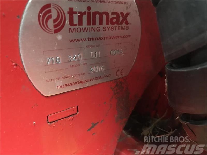 Trimax Stealth 340 frontmonteret Mounted and trailed mowers