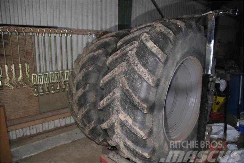 Michelin 650/65 X 38 Dual wheels