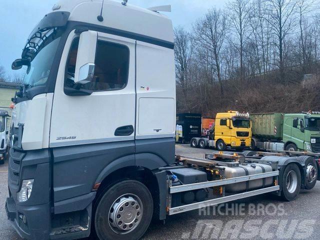 Mercedes-Benz 2545 Actros Chassis Cab trucks