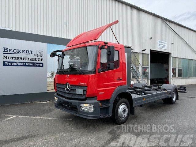 Mercedes-Benz Atego 1224 L*Fahrgestell*3 Sitze*AHK*RS 4,8m* Chassis Cab trucks