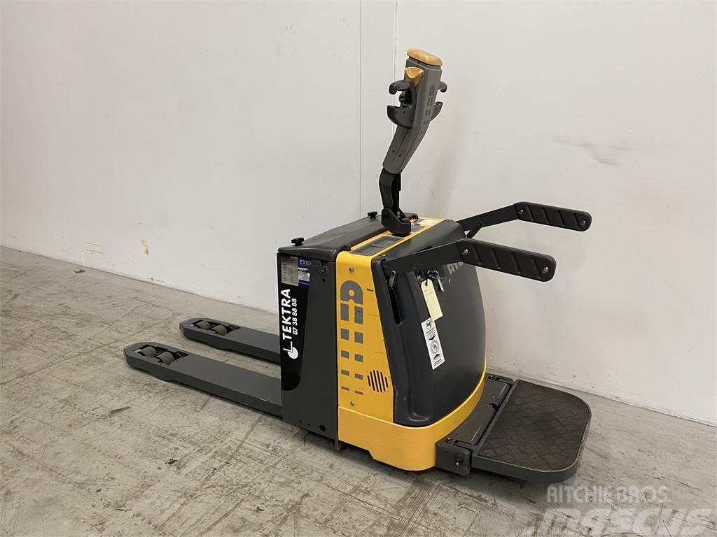 Atlet TLP200 Low lifter with platform