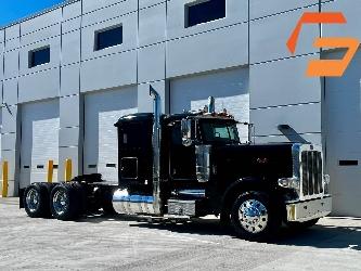 Peterbilt 389