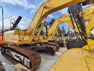 Komatsu 220-8