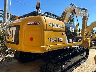 CAT 320D2L