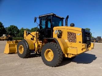 CAT 938M