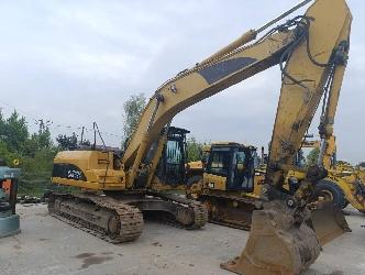 CAT 324 D