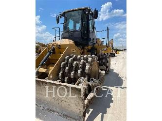 CAT 815