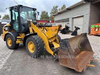 CAT 907M