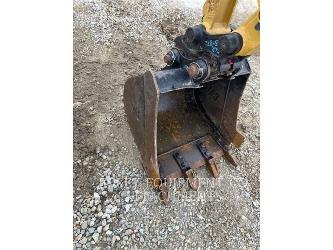 CAT BK302P24