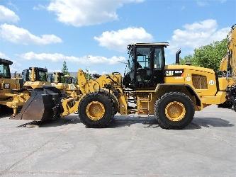 CAT 930M