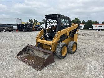 CAT 232D