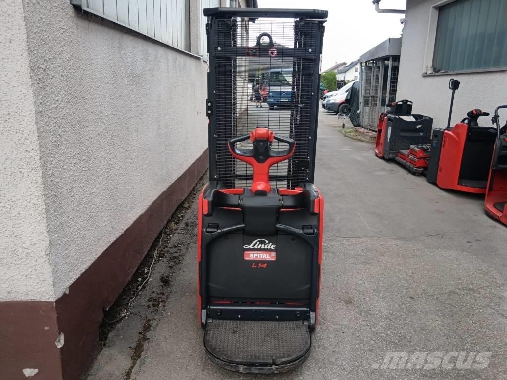 Linde L14AP Gerbeur accompagnant