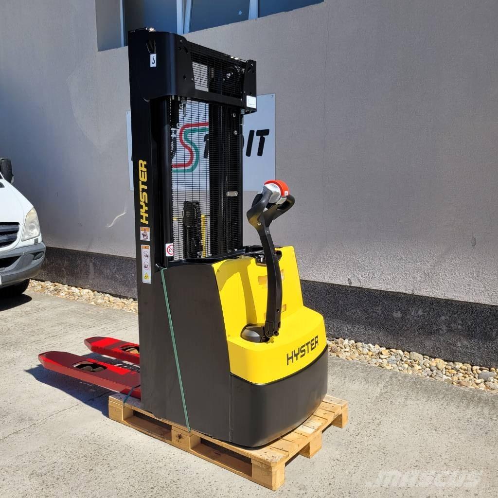 Hyster S 1.6 Gerbeur accompagnant