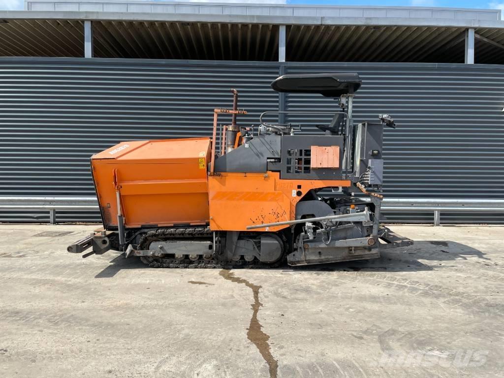 ABG TITAN 2820 Finisseur