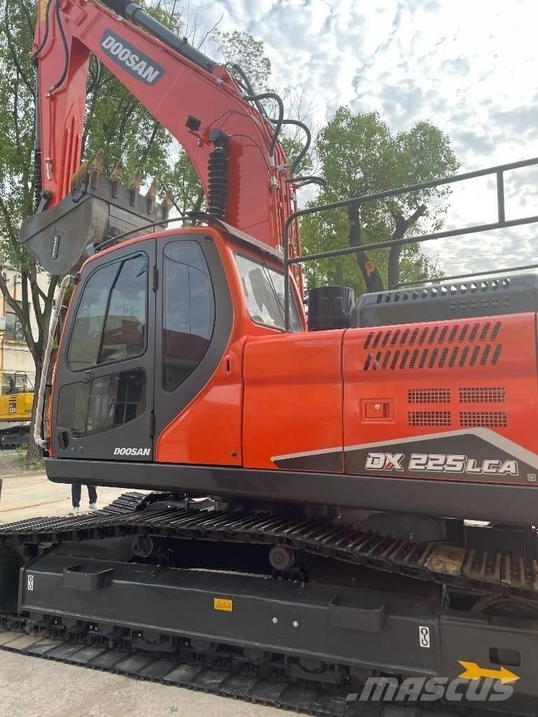Doosan DX 225 Mini pelle 7t-12t