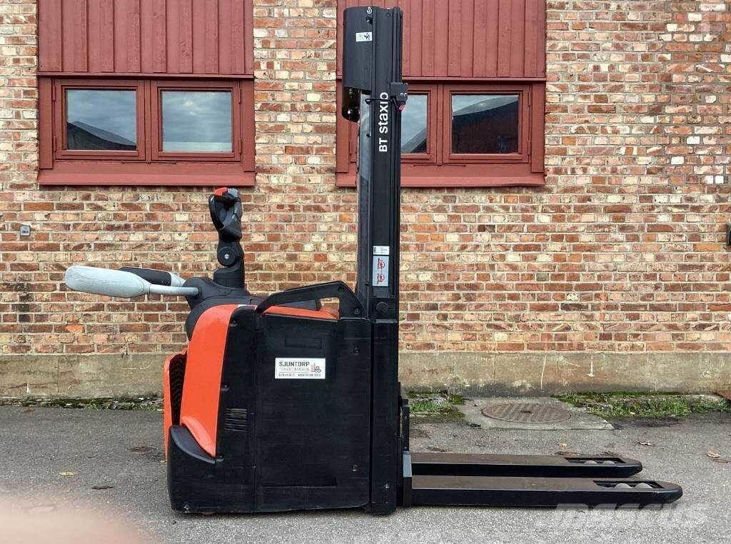 BT SPE 120 L Gerbeur accompagnant