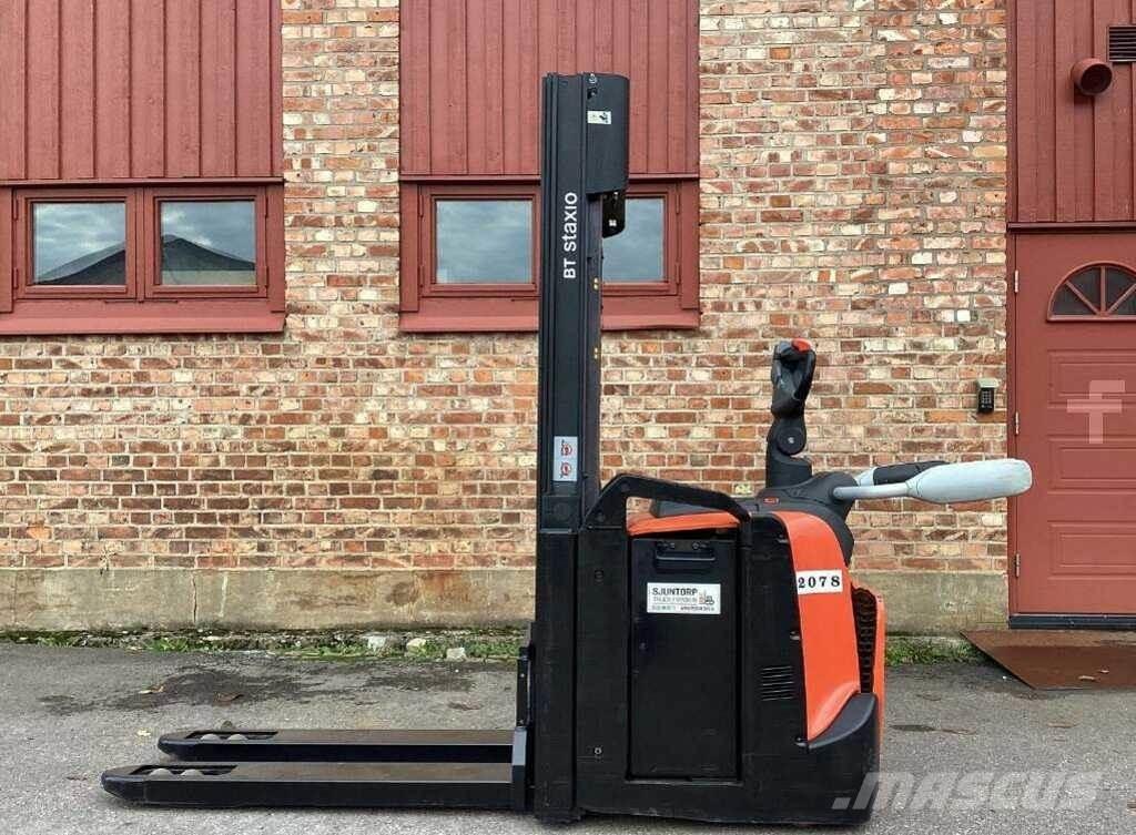 BT SPE 120 L Gerbeur accompagnant