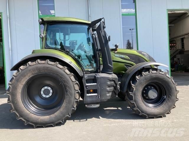 Valtra T 235 Versu Tracteur