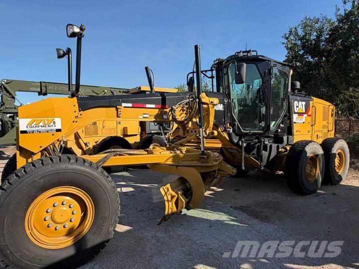 CAT 140 M 2 Niveleuse