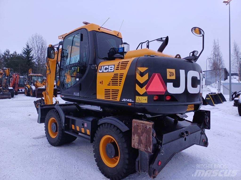 JCB JS 145 W Pelle sur pneus