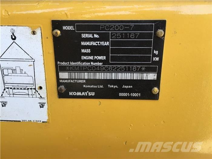 Komatsu PC 200-7 Pelle sur chenilles