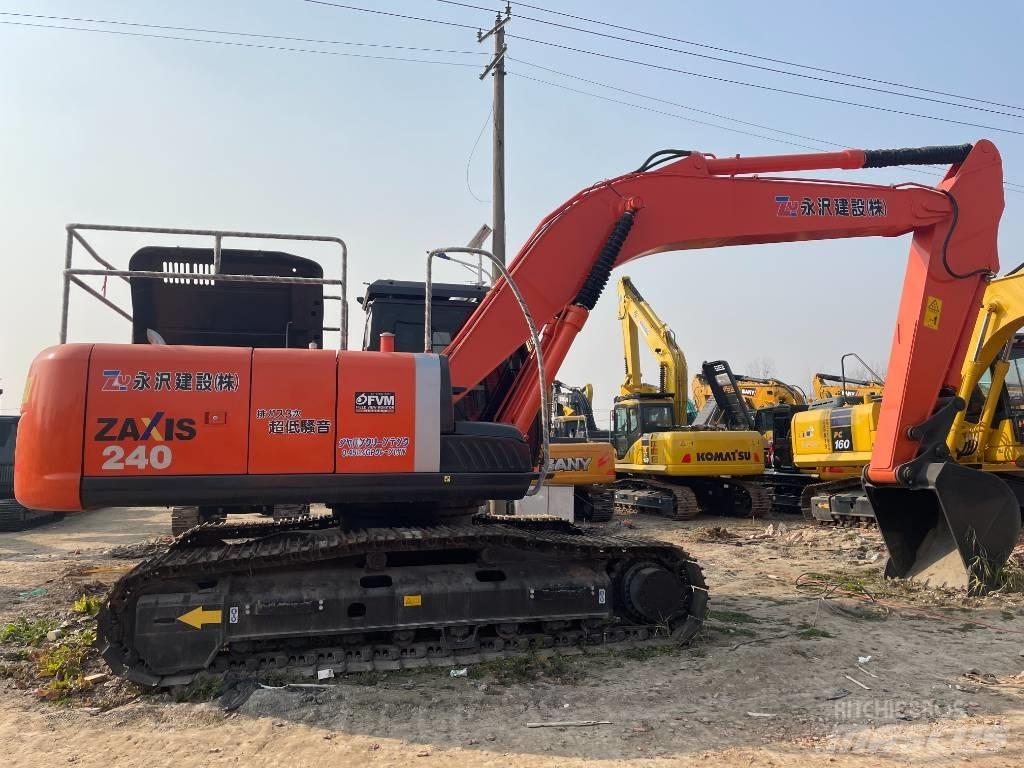 Hitachi ZX 240 Pelle sur chenilles