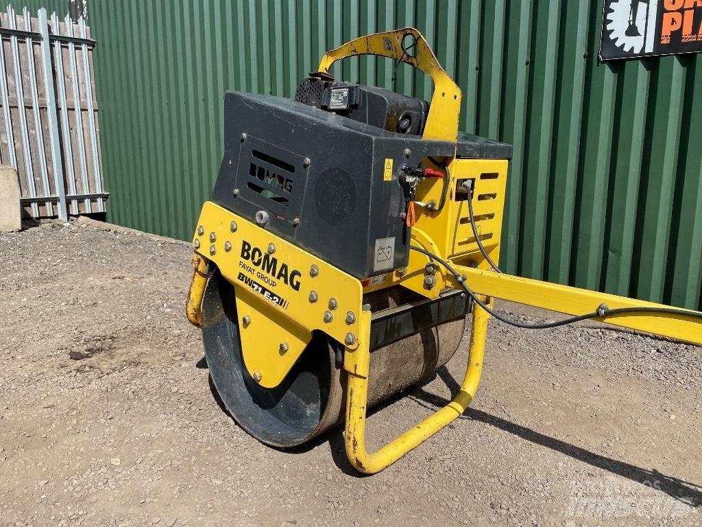 Bomag BW 71 E-2 Rouleaux monocylindre