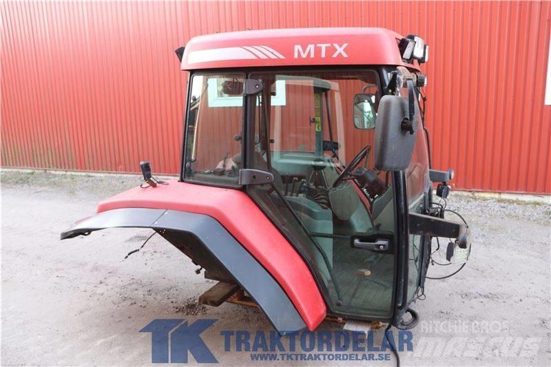 McCormick MTX 185 Cabines et Intérieur