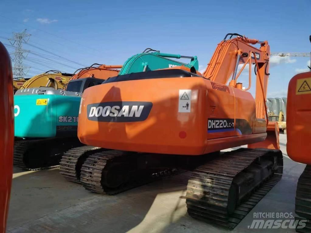 Doosan DH 220 Pelle sur chenilles