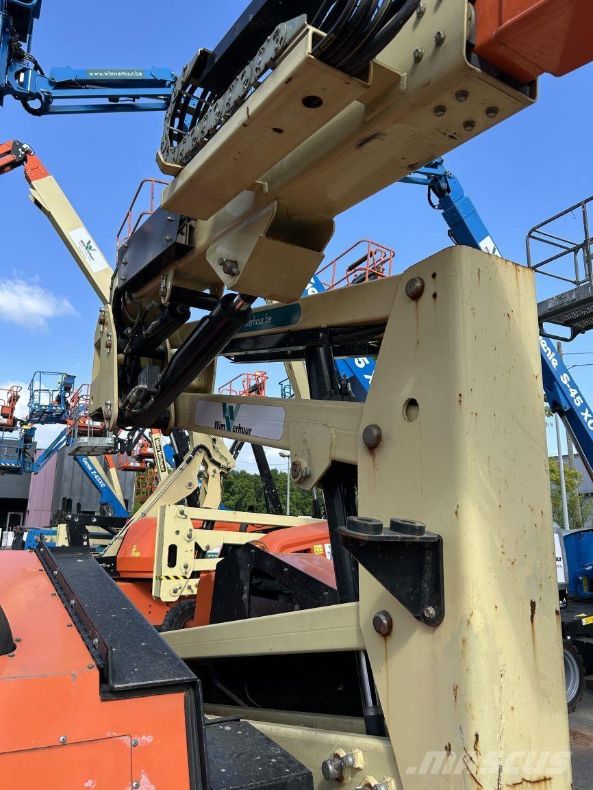 JLG 340AJ (4972) Nacelles articulées