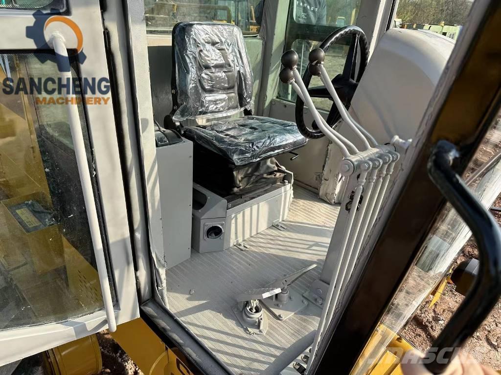 CAT 120 H Niveleuse