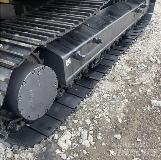 Volvo EC240D Pelle sur chenilles
