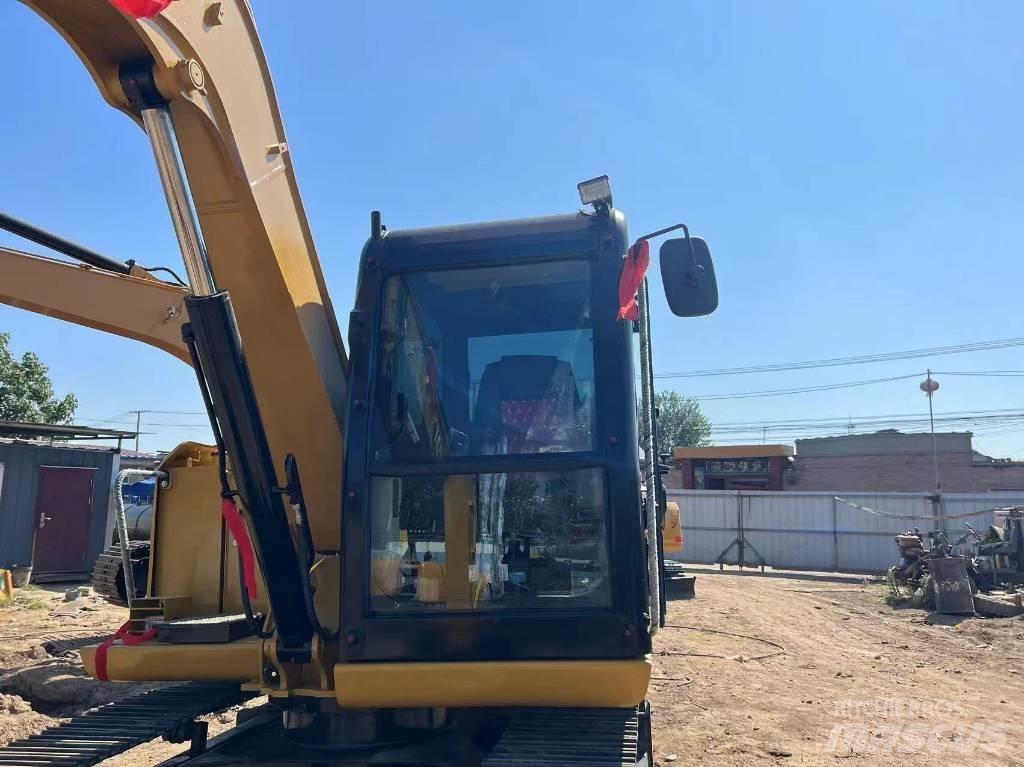 CAT 307 Pelle sur chenilles