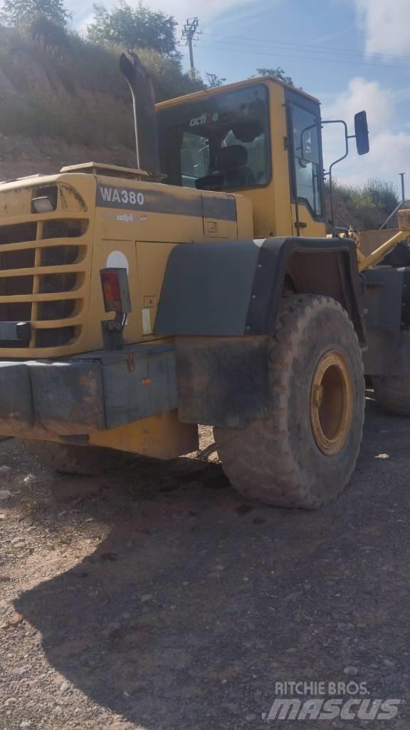 Komatsu WA 380-3H Chargeuse sur pneus